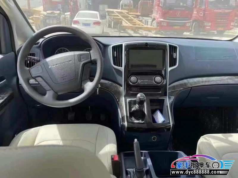 24年东风风行菱智轿车抵押车出售