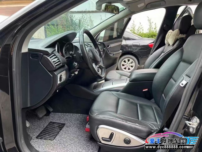 13年奔驰R轿车抵押车出售