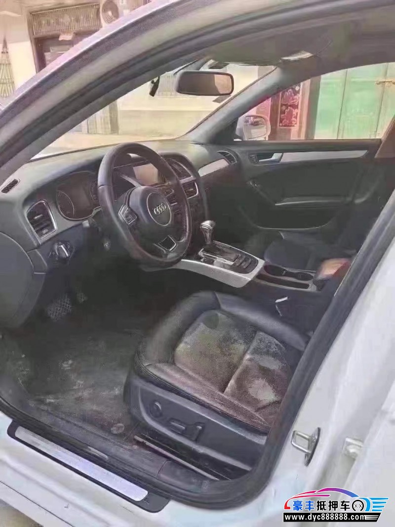 12年奥迪A4轿车抵押车出售
