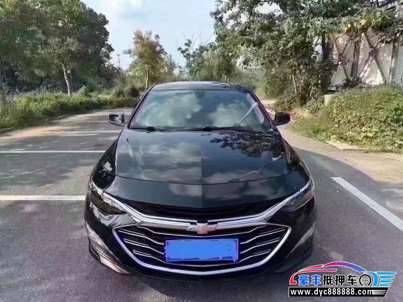 抵押车出售20年雪佛兰迈锐宝XL轿车