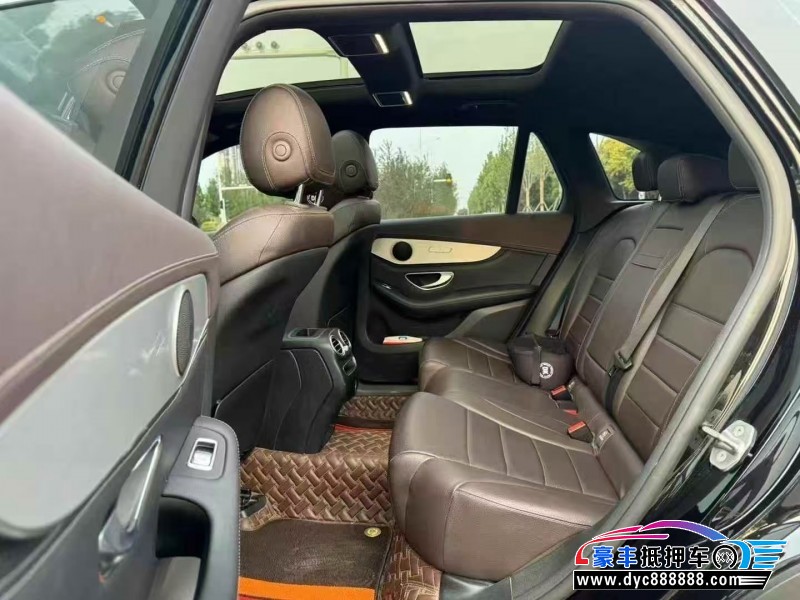 20年奔驰GLC轿车抵押车出售