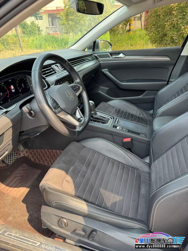 22年大众迈腾轿车抵押车出售