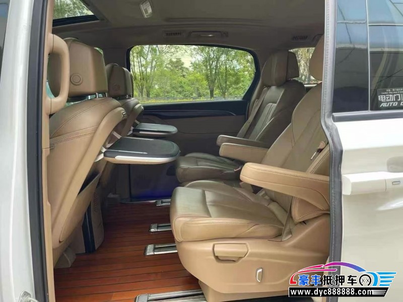 21年别克GL8轿车抵押车出售