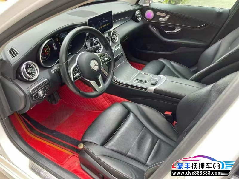 19年奔驰C轿车抵押车出售