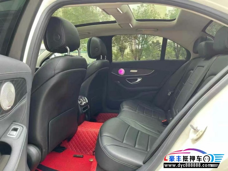 19年奔驰C轿车抵押车出售