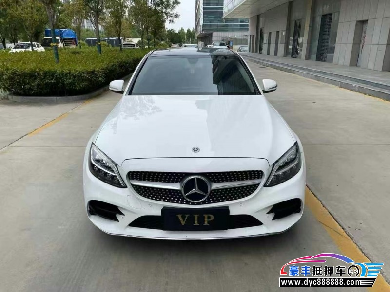 19年奔驰C轿车抵押车出售