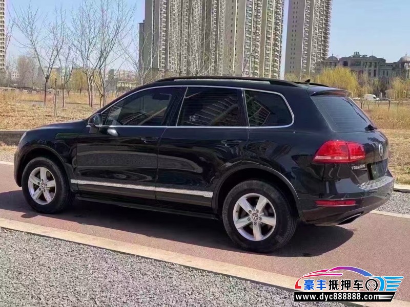 15年大众途锐轿车抵押车出售