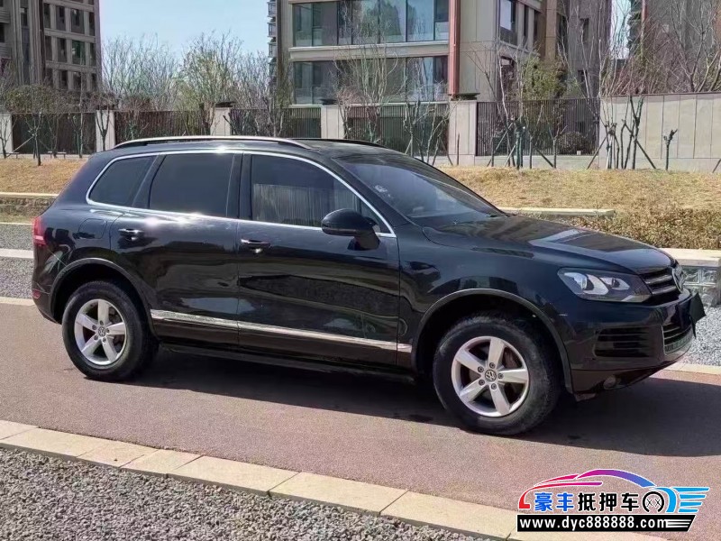 15年大众途锐轿车抵押车出售