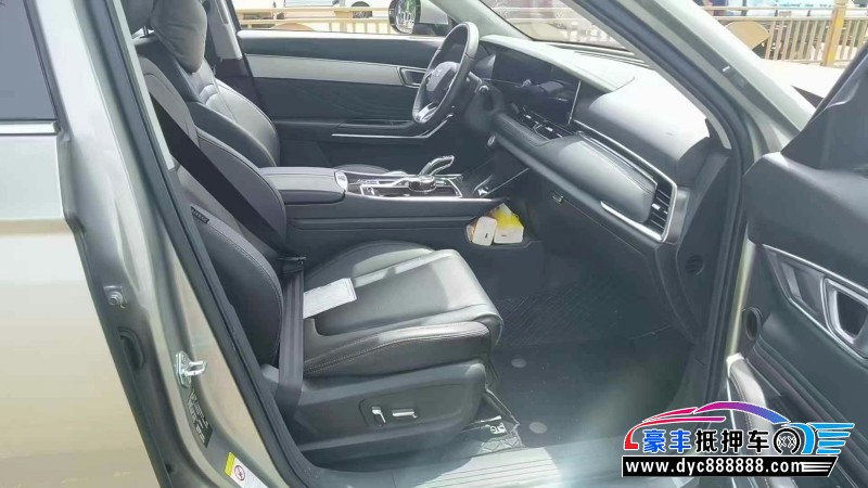 24年奔腾T99轿车抵押车出售