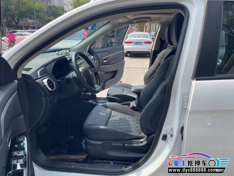 21年三菱劲炫轿车抵押车出售