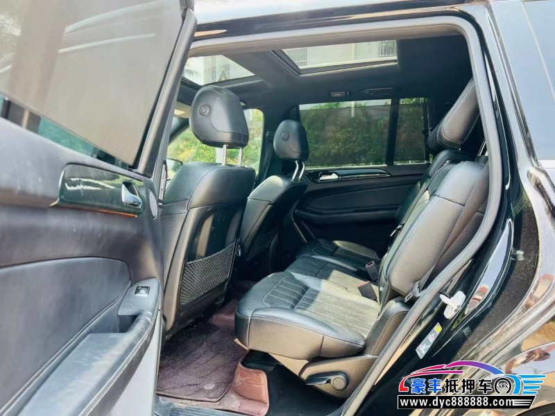 18年奔驰GLS轿车抵押车出售