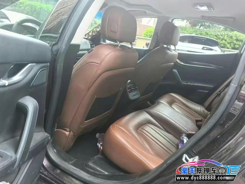 15年玛莎拉蒂Ghibli轿车抵押车出售