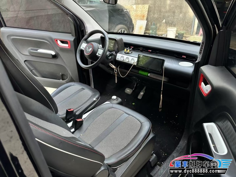 22年五菱汽车迷你轿车抵押车出售