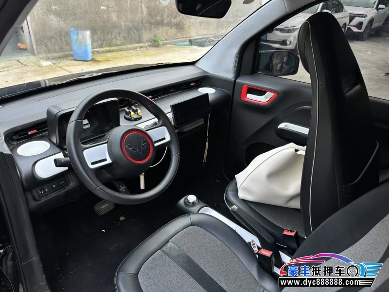 22年五菱汽车迷你轿车抵押车出售