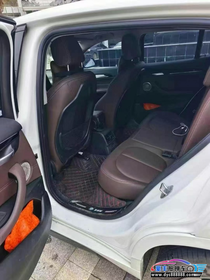 24年宝马X2轿车抵押车出售