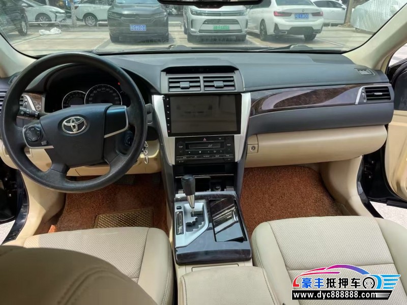 15年丰田凯美瑞轿车抵押车出售