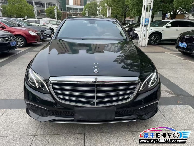 18年奔驰E轿车抵押车出售