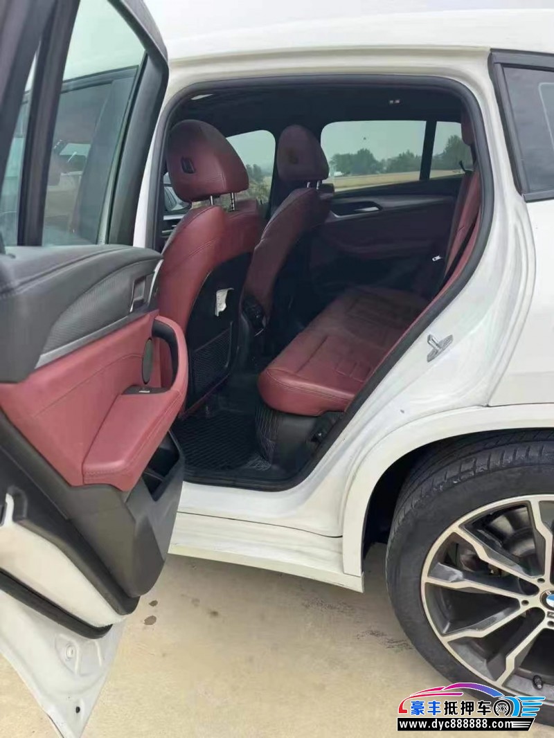 21年宝马X4轿车抵押车出售