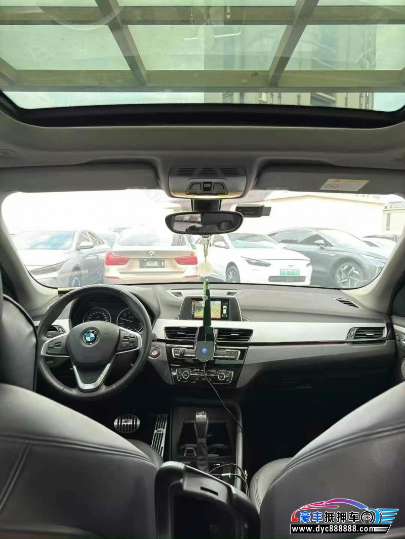 17年宝马X1轿车抵押车出售