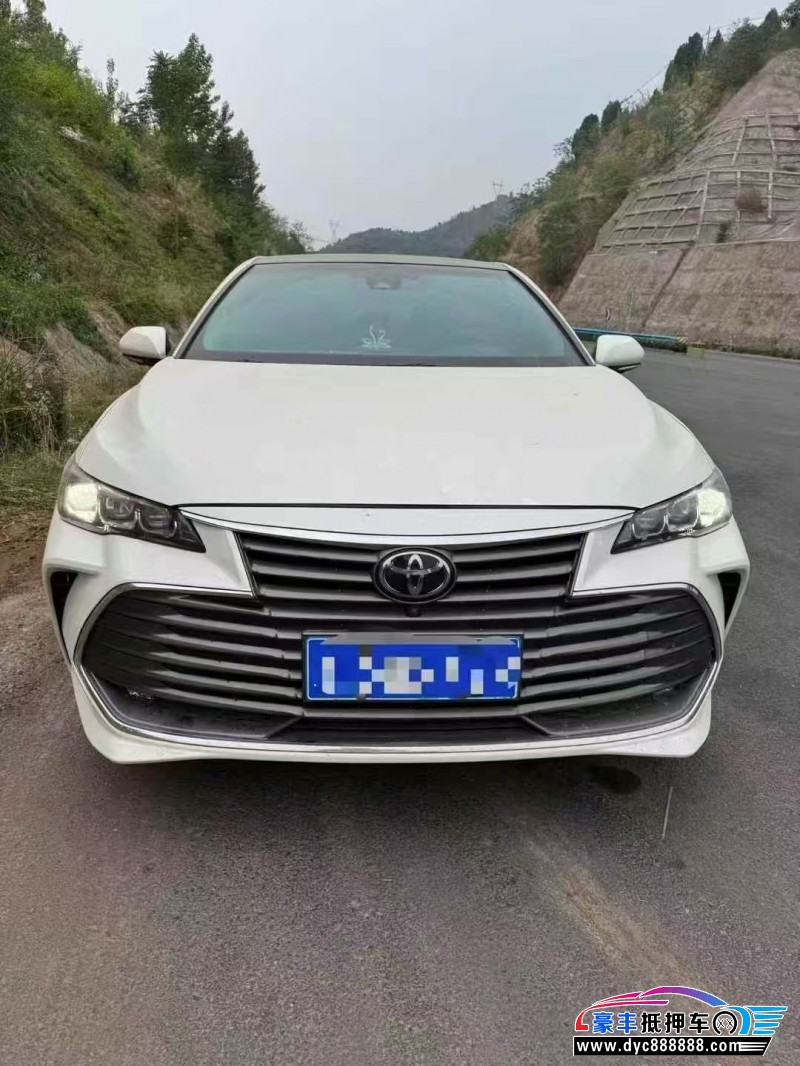 抵押车出售19年丰田亚洲龙轿车
