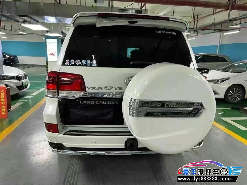 15年丰田兰德酷路泽（陆巡）轿车抵押车出售