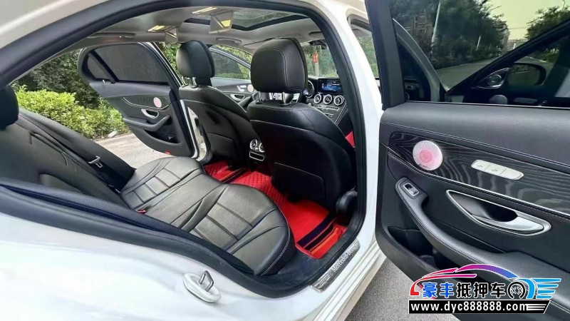 19年奔驰C轿车抵押车出售