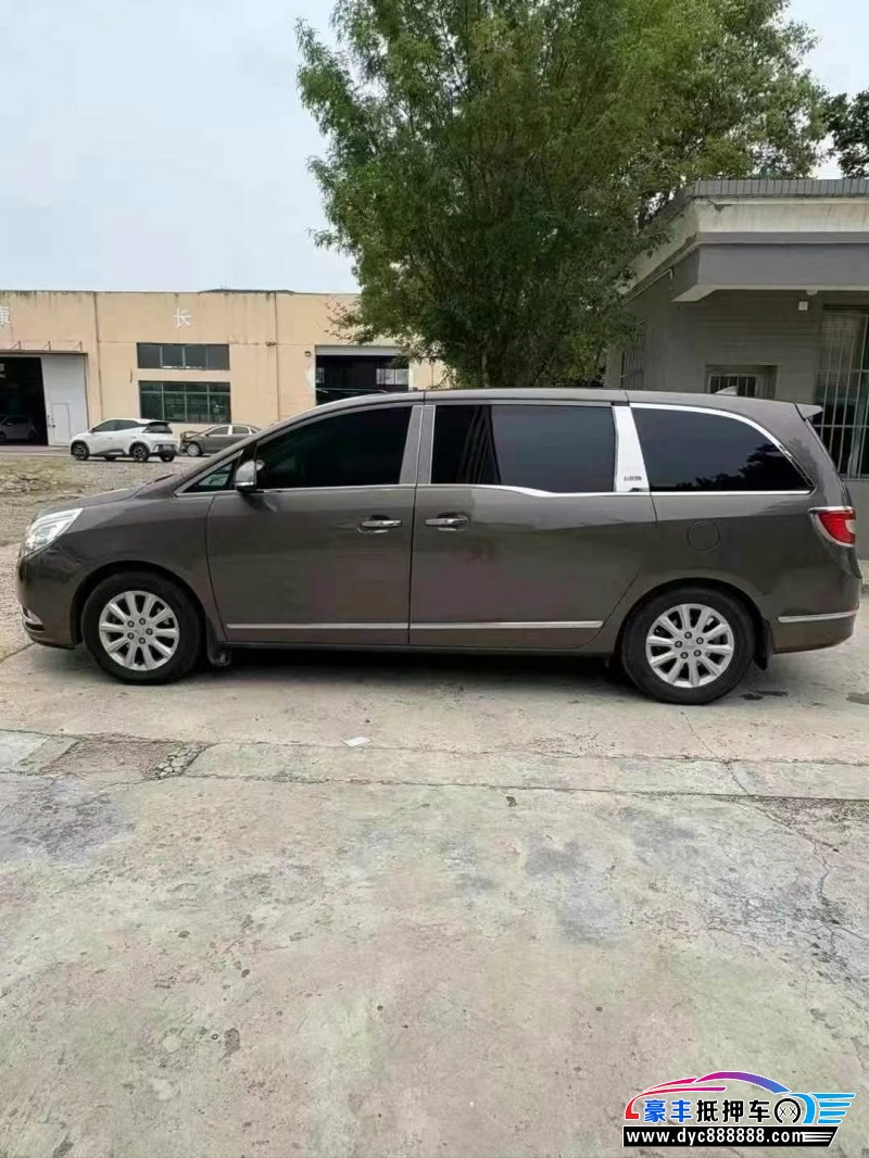 12年别克GL8轿车抵押车出售