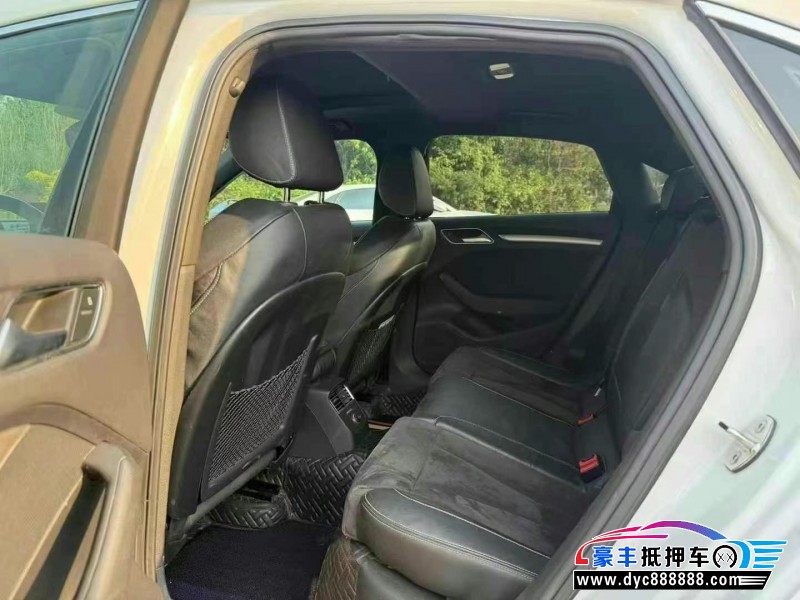 16年奥迪S3轿车抵押车出售