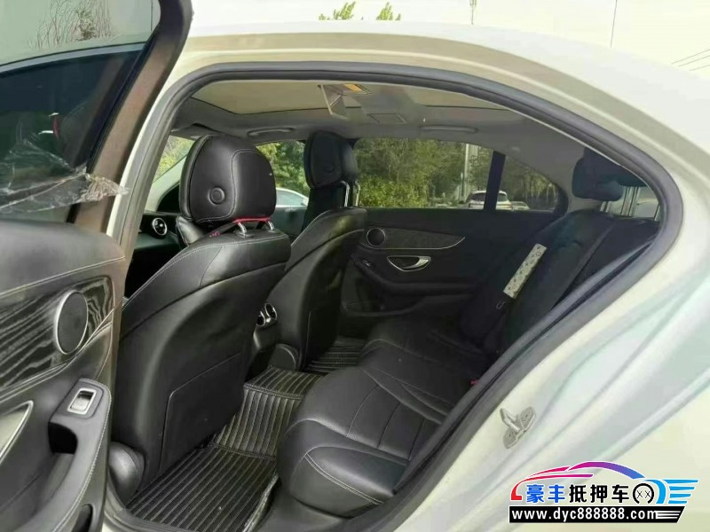 15年奔驰C轿车抵押车出售