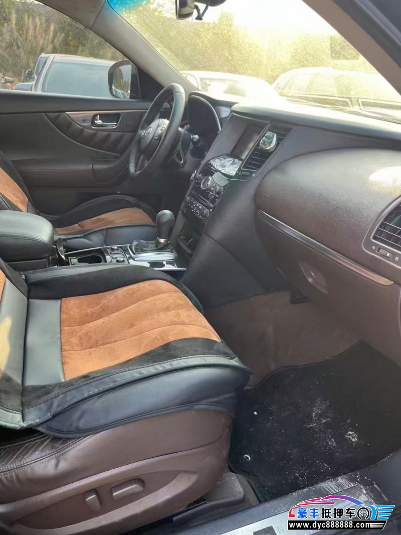 11年英菲尼迪FX35轿车抵押车出售