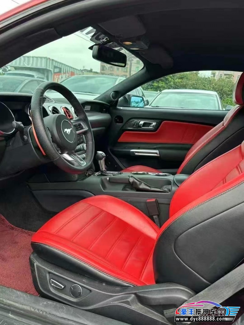 15年福特野马轿车抵押车出售