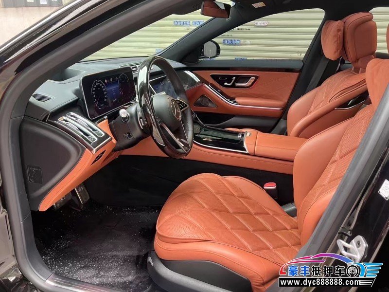 24年奔驰迈巴赫S级轿车抵押车出售