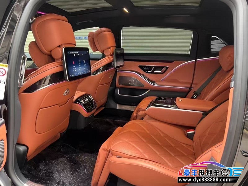 24年奔驰迈巴赫S级轿车抵押车出售