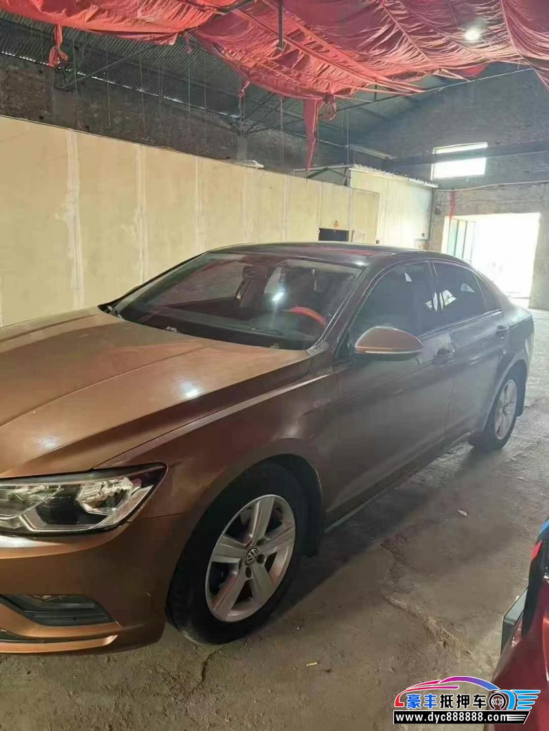 16年大众凌渡轿车抵押车出售