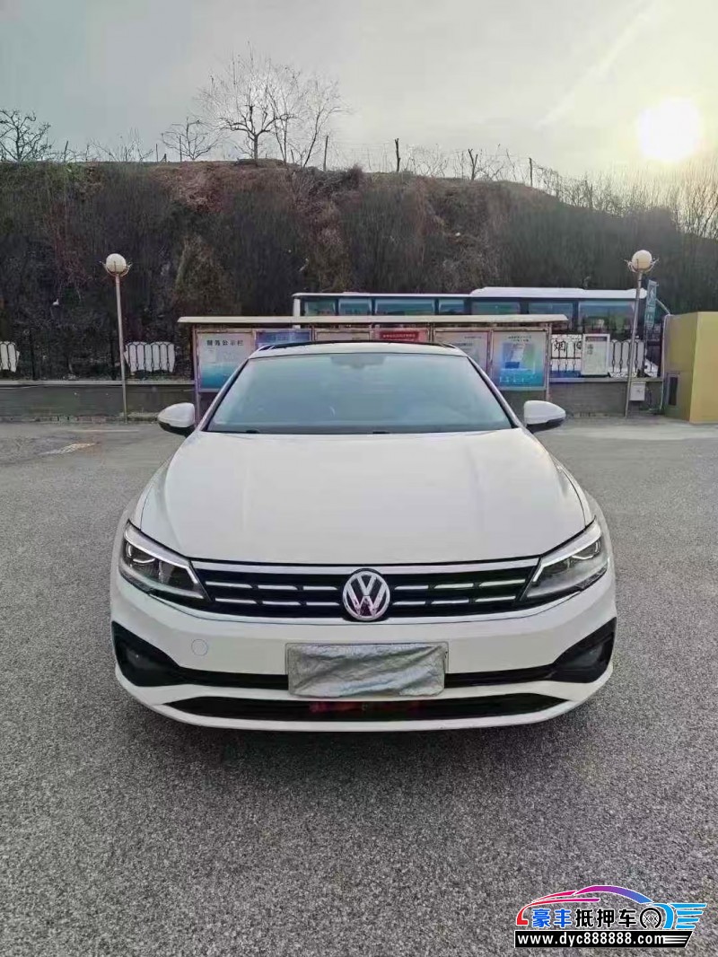 20年大众凌渡轿车抵押车出售