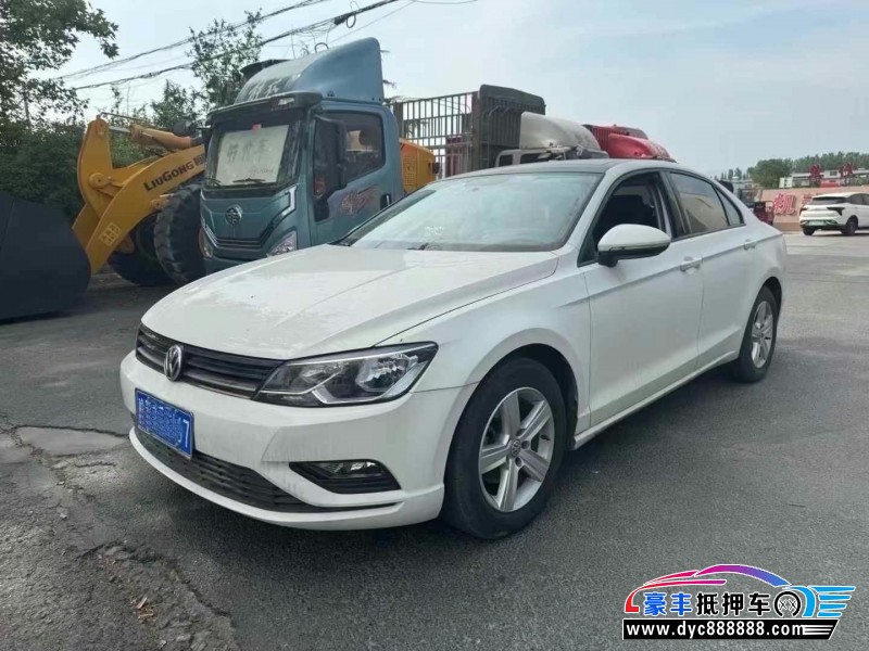 17年大众凌渡轿车抵押车出售