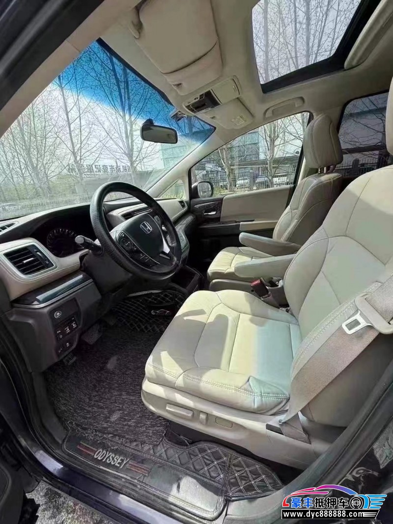 15年本田奥德赛轿车抵押车出售