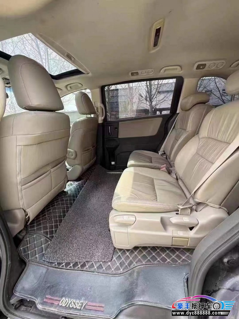 15年本田奥德赛轿车抵押车出售