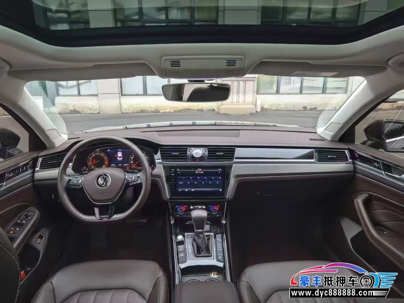 21年大众辉腾轿车抵押车出售