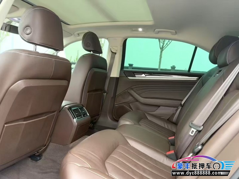 21年大众辉腾轿车抵押车出售