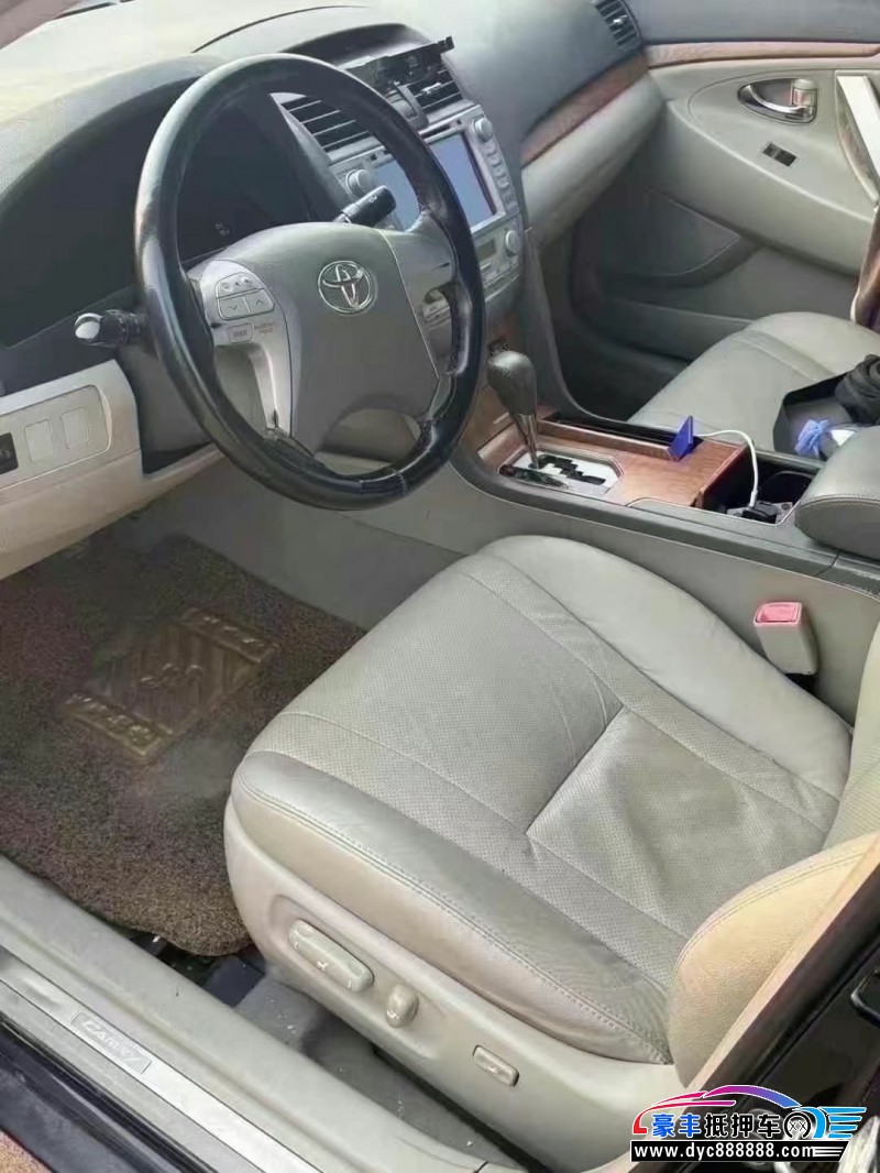 13年丰田凯美瑞轿车抵押车出售