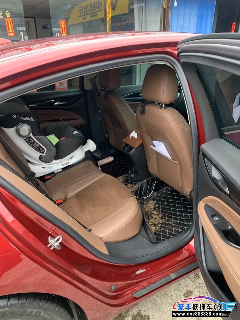 21年别克君威轿车抵押车出售