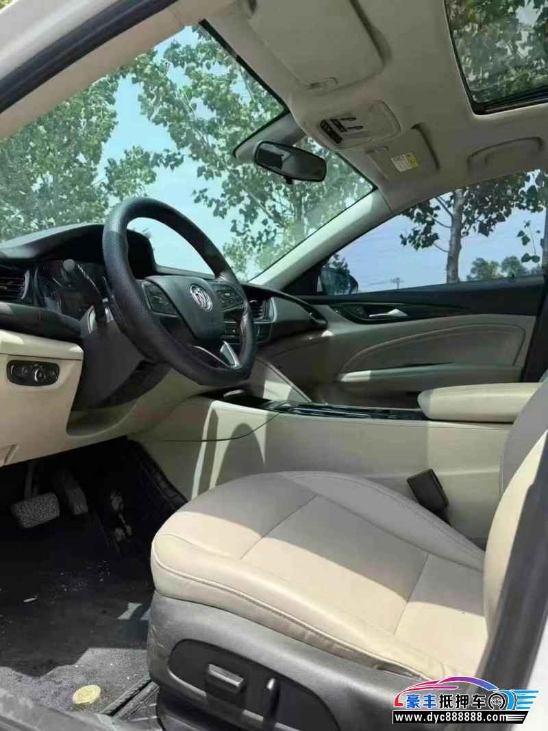 21年别克君威轿车抵押车出售