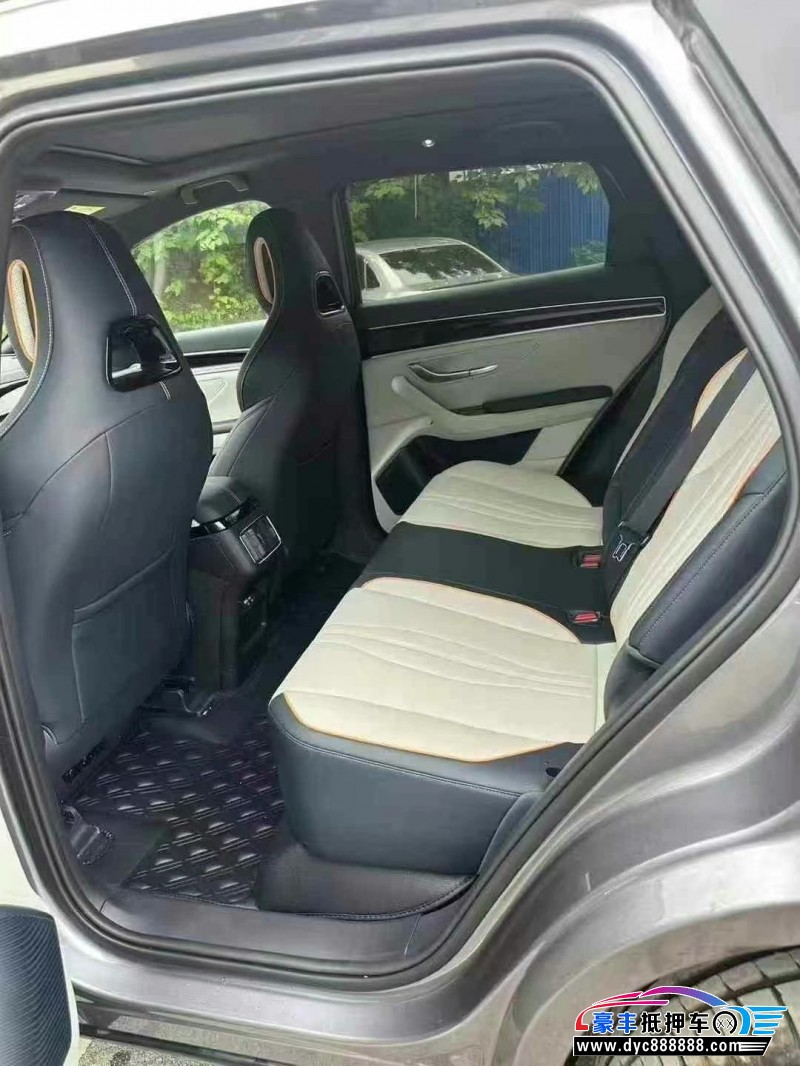 23年比亚迪宋轿车抵押车出售