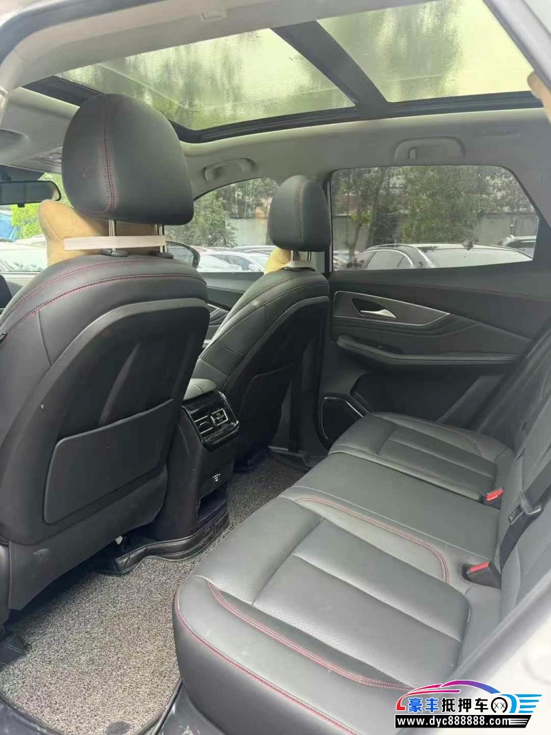 23年东风风行T5轿车抵押车出售