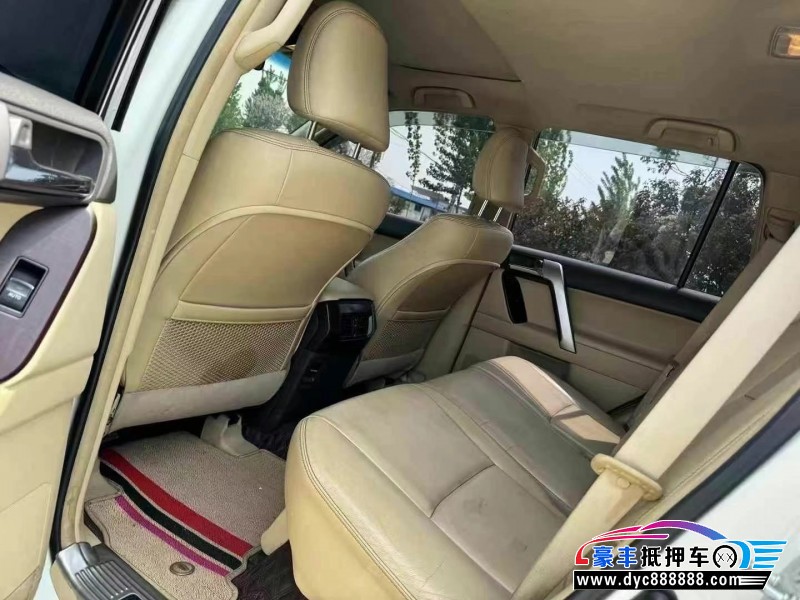 17年丰田普拉多（霸道）轿车抵押车出售