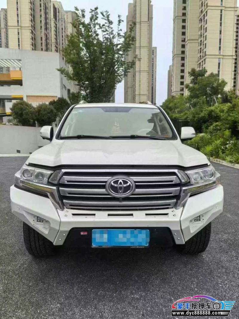 18年丰田兰德酷路泽（陆巡）轿车抵押车出售