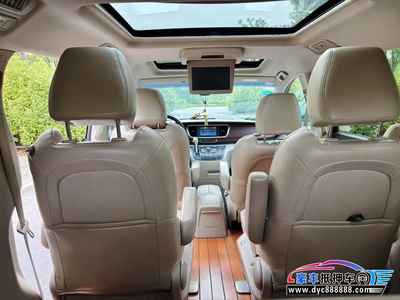 16年别克GL8轿车抵押车出售