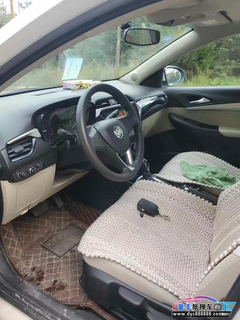 19年别克凯越轿车抵押车出售