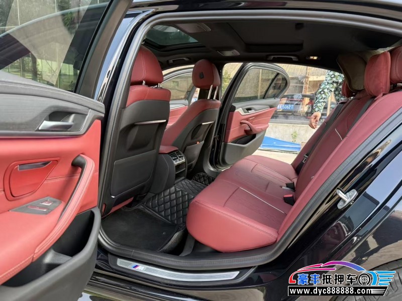 23年宝马5系轿车抵押车出售